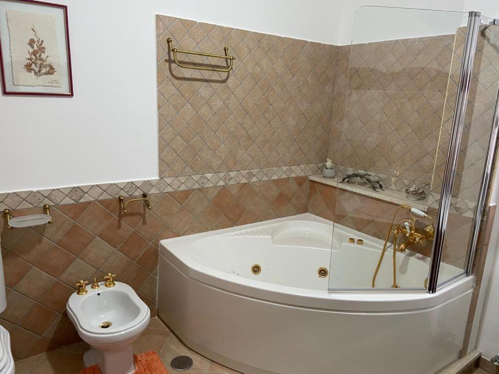 Villa Rosella Appartamento 2 - Con Piscina - 150 M Dal Mare Casa Margherita 外观 照片